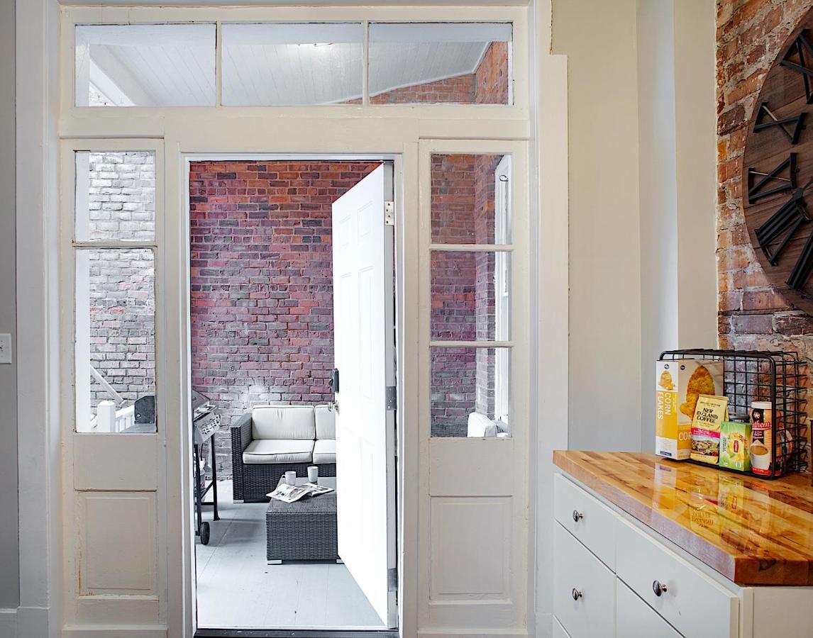 Newly Renovated Historic Savannah Townhome! 외부 사진