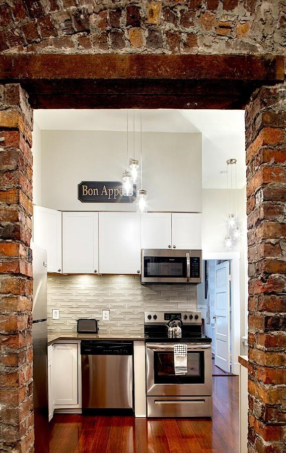 Newly Renovated Historic Savannah Townhome! 외부 사진