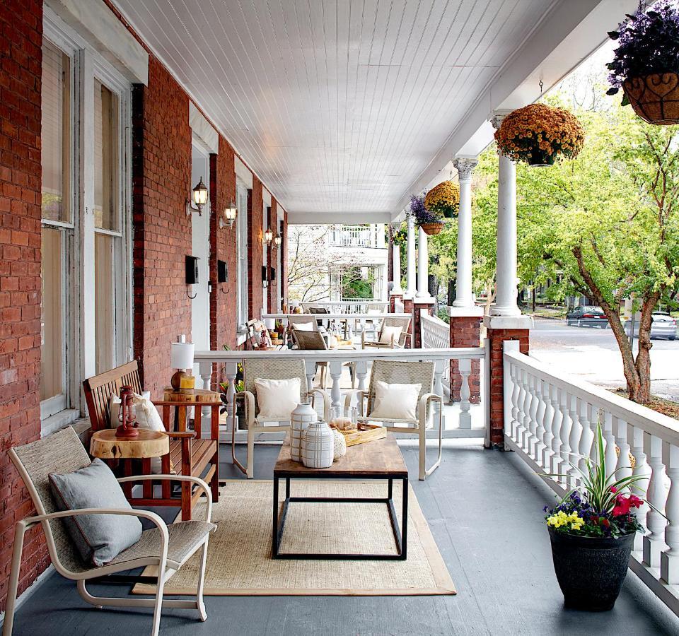 Newly Renovated Historic Savannah Townhome! 외부 사진