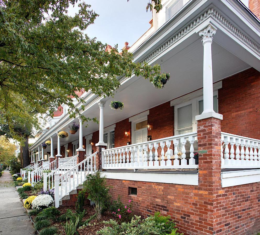 Newly Renovated Historic Savannah Townhome! 외부 사진